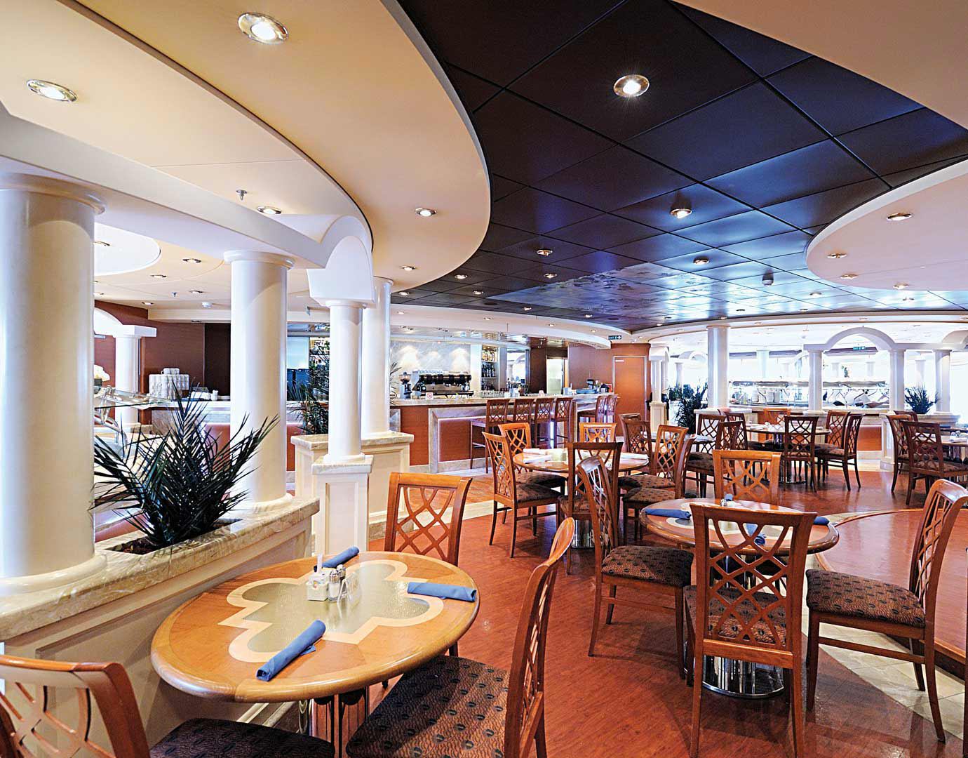 MSC Orchestra — Four Seasons Büfe