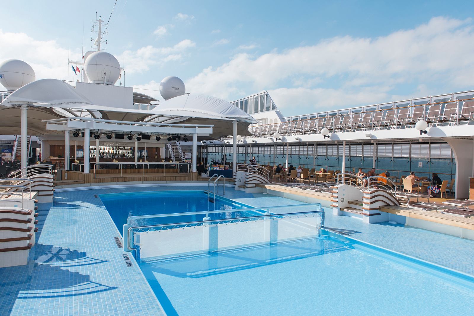 MSC Lirica — Bar